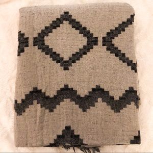 Aritzia Blanket Scarf